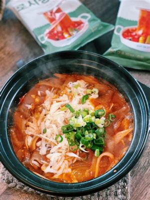  羊肉泡馍！スパイシーなスープとモッチリとした麺の完璧なハーモニー！